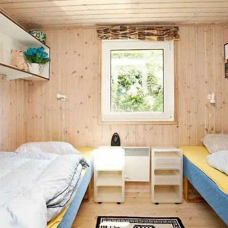 Two-bedroom Holiday In Knebel 4 * Ørby